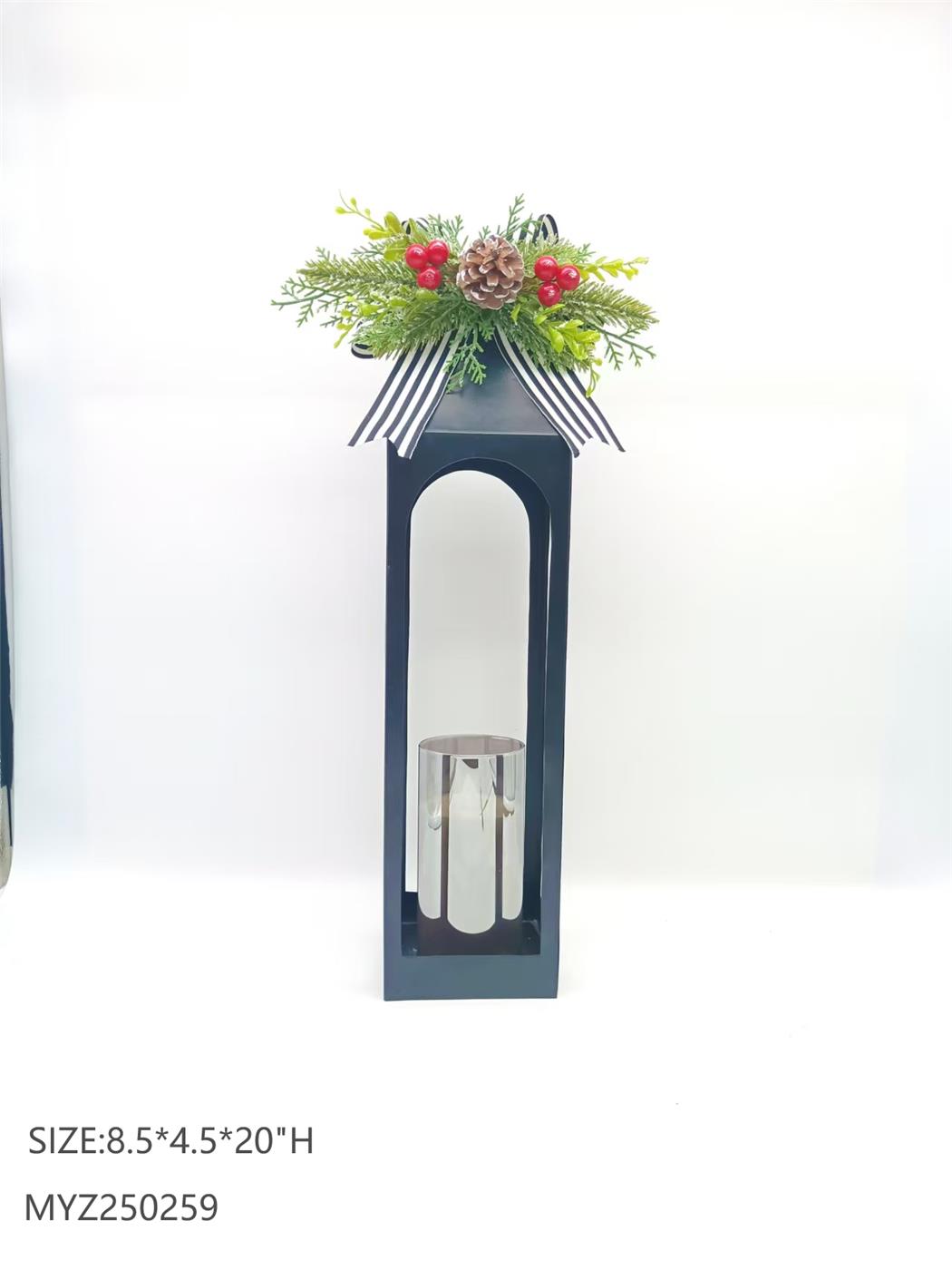 Decorative Metal Lantern Style 022