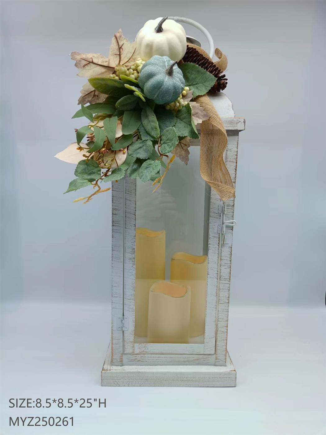 Decorative Metal Lantern Style 024